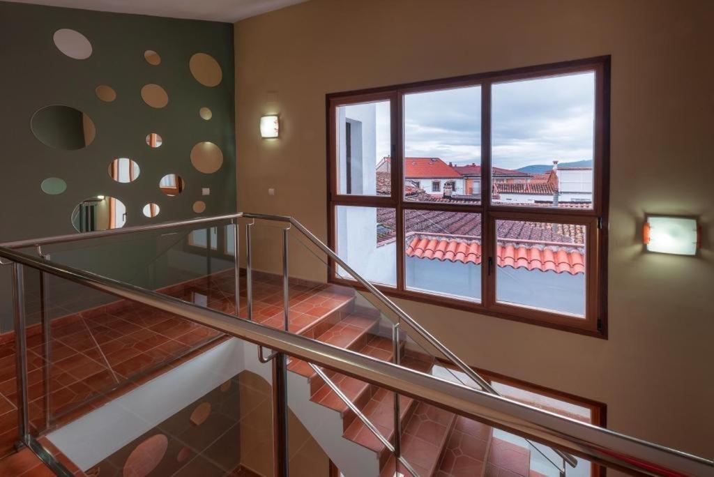 Hostal El Griel NO DISPONEMOS DE RECEPCIÓN FÍSICA Hervás Exterior foto