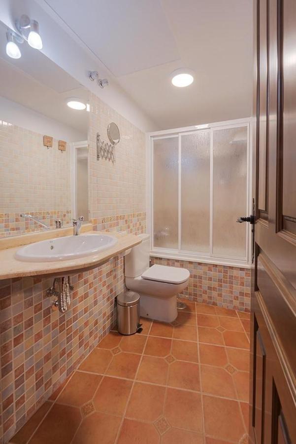 Hostal El Griel NO DISPONEMOS DE RECEPCIÓN FÍSICA Hervás Exterior foto