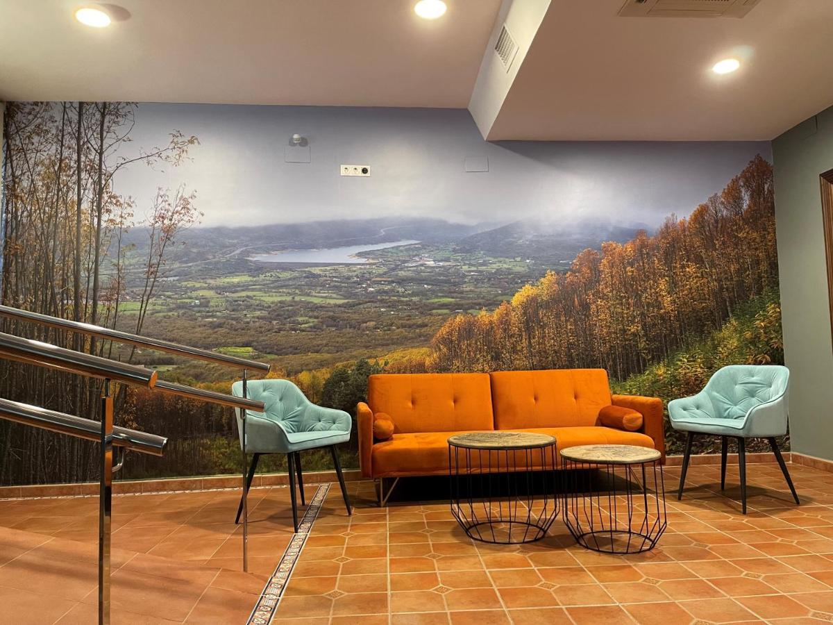 Hostal El Griel NO DISPONEMOS DE RECEPCIÓN FÍSICA Hervás Exterior foto