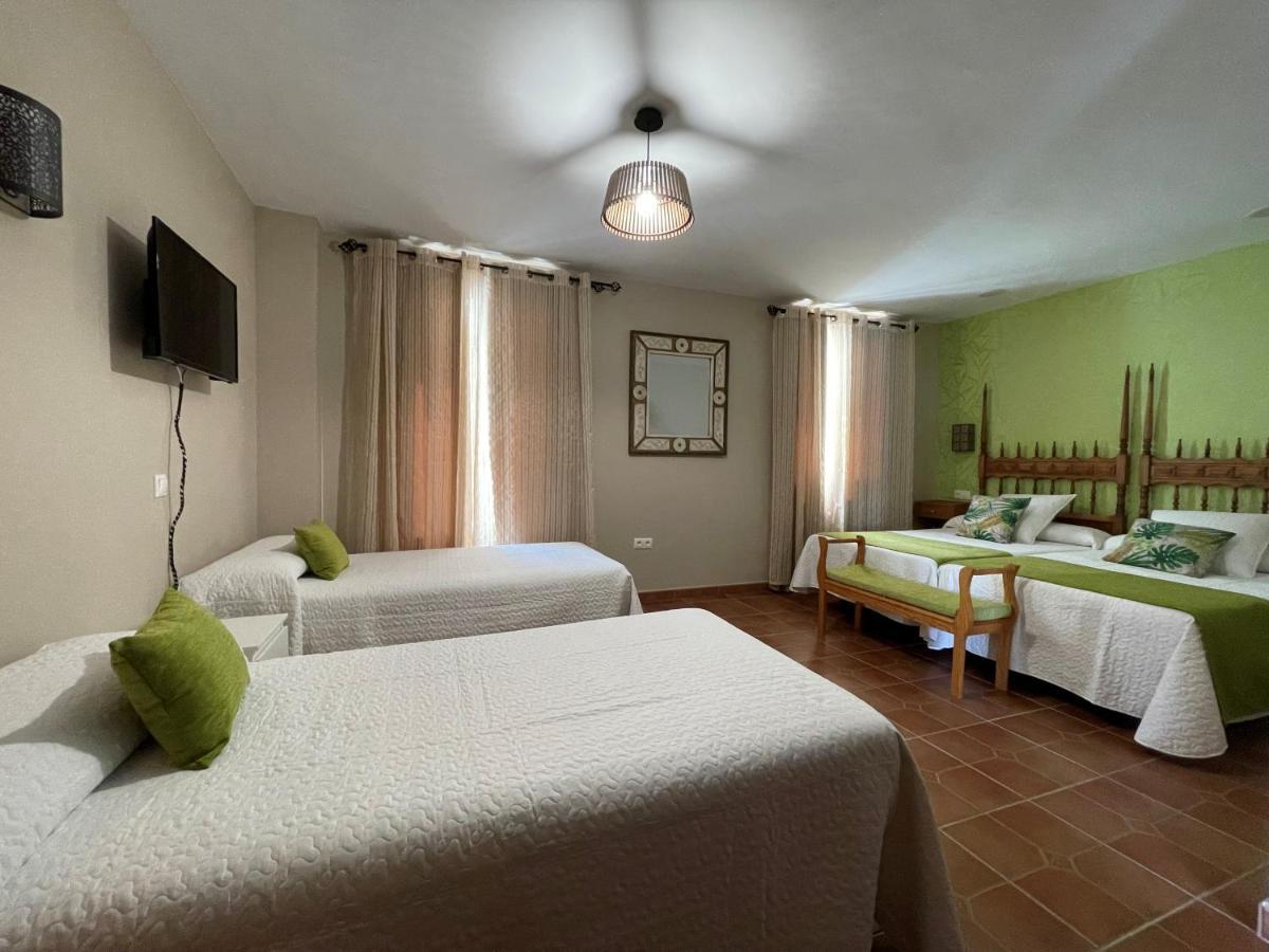 Hostal El Griel NO DISPONEMOS DE RECEPCIÓN FÍSICA Hervás Exterior foto